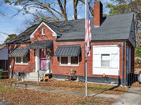 3rd image of 1695 Beecher St SW