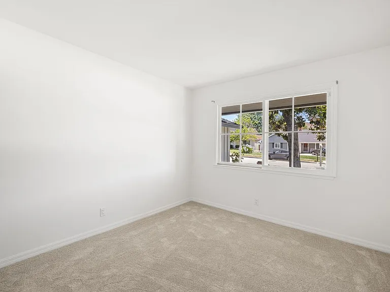 41 Oakleaf Ave — Photo 10