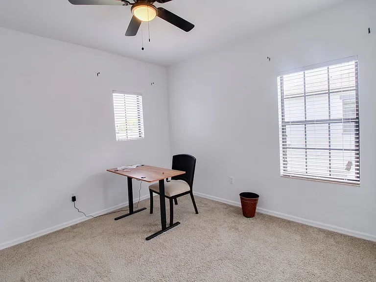 20626 Maxim Pkwy — Photo 12