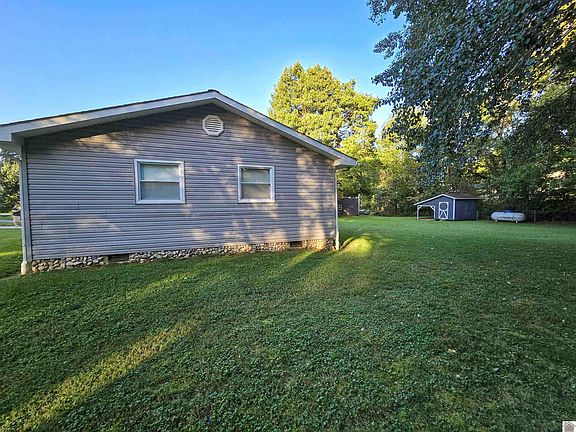 5th image of 5910 Oakwood Dr
