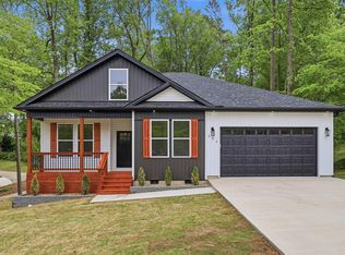 206 Kendrick St, Greer, SC 29651