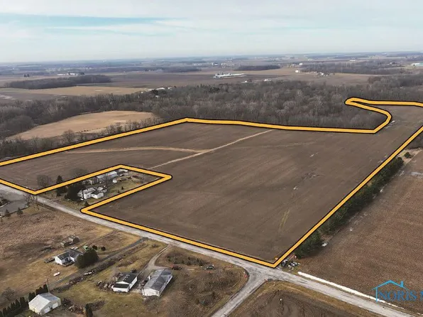 12383 County Road 27 #1, West Unity, OH 43570