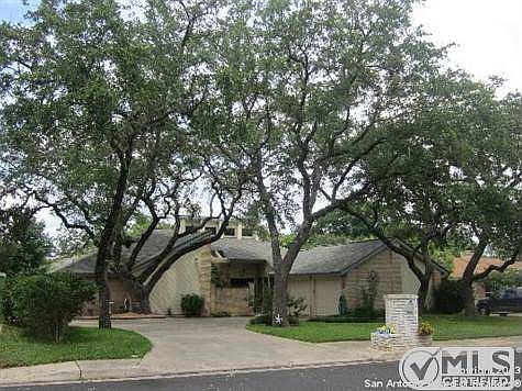 1st image of 2827 Quail Oak St