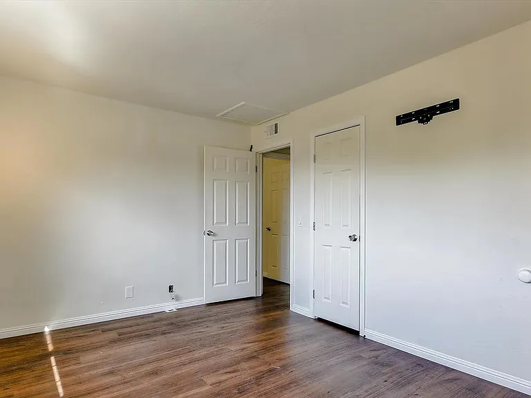 Master bedroom - Bedroom 2