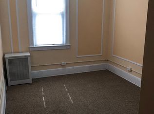 5512 68th St, Flushing, NY 11378