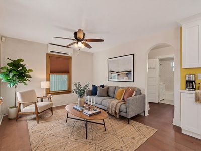 305 Mesa St SE, Albuquerque, NM, 87106
