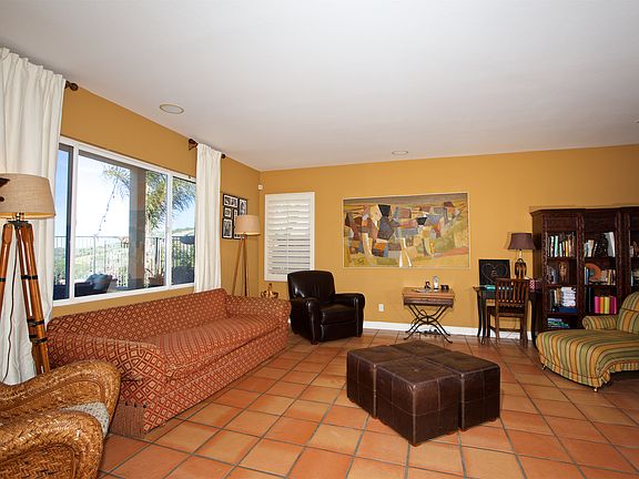 3rd image of 624 Vista Santa Rosalia