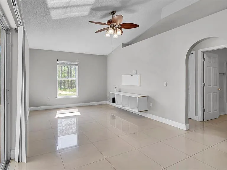 37 Peterlee Ct — Photo 23