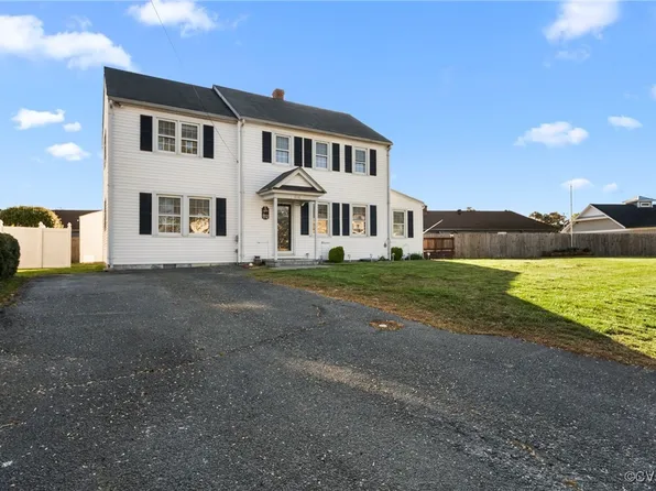818 Essex St, Tappahannock, VA 22560