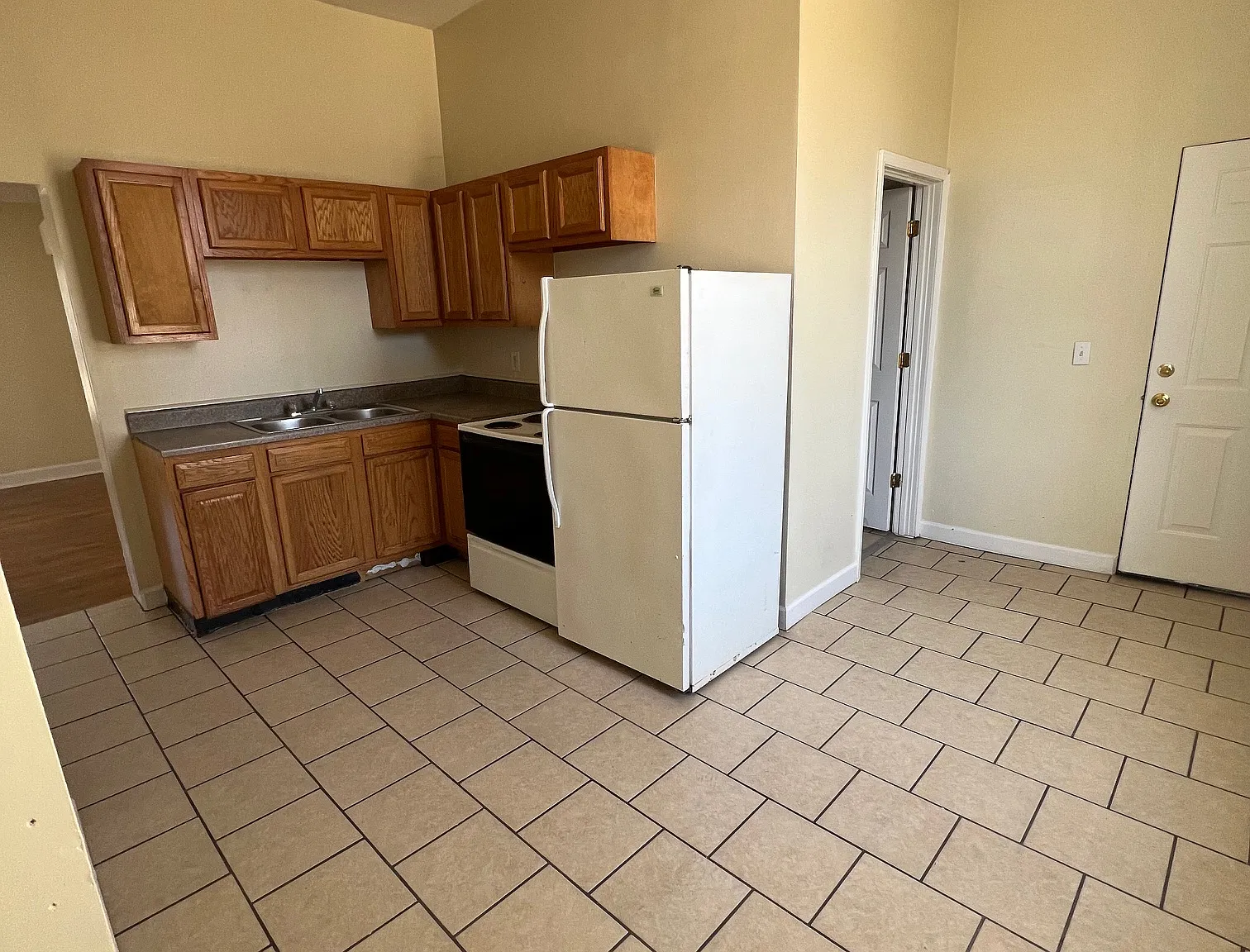 1 bed, 700 sqft, $750 — Photo 4