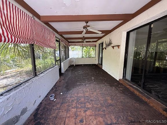 3rd image of 2154 N Watersedge Dr