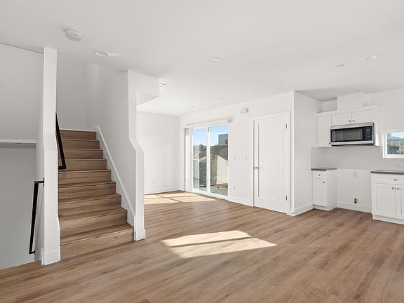 3rd image of 1853 S Longwood Ave #1853