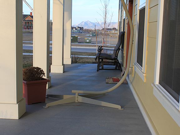 3rd image of 11232 S Artichoke Way