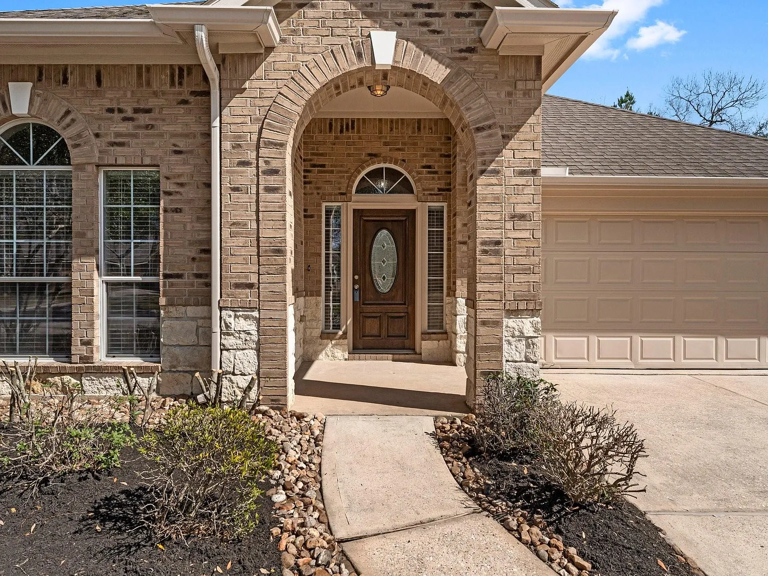 4 bed, 2.0 bath, 2175 sqft, $3,000 — Photo 4
