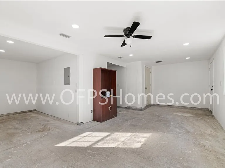 13885 Highway 20 — Photo 43