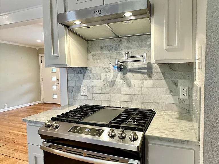 1509 Vine St — Photo 27