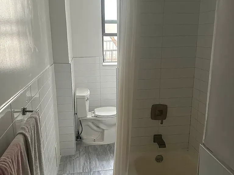 2335 29th Ave #14 — Photo 6