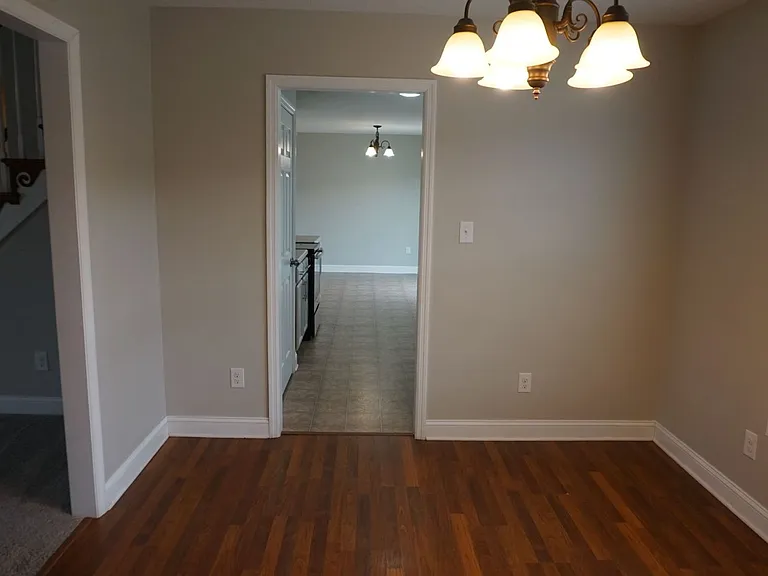407 Sundown Ct — Photo 23