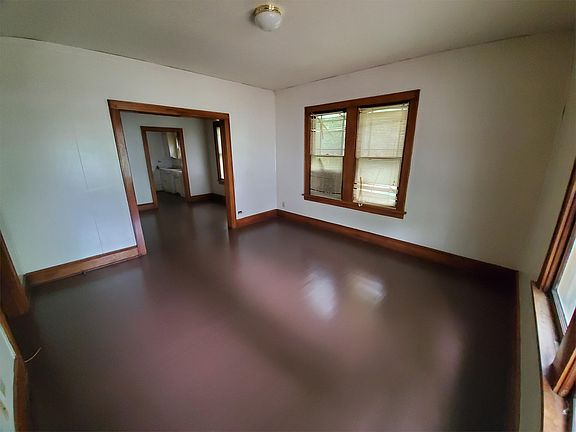 2nd image of 1511 Camille St