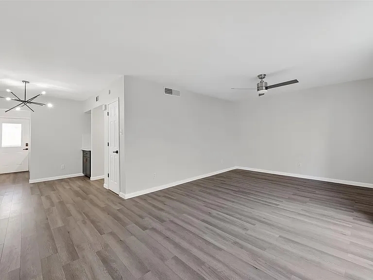 1811 Stoney Brook Dr #91 — Photo 7