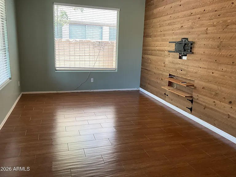 14335 W Country Gables Dr — Photo 2