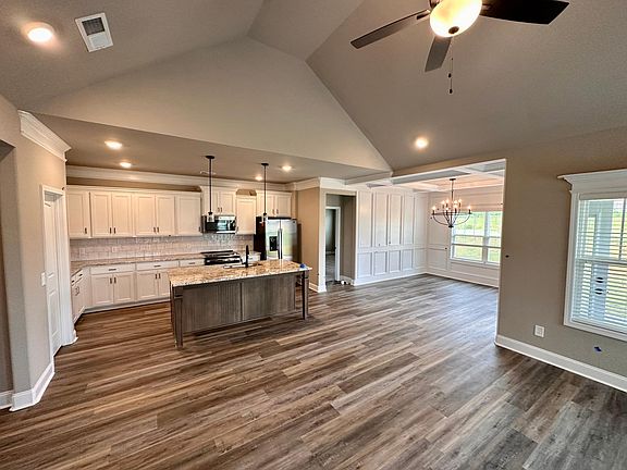 4th image of 809 Harley Farms Dr