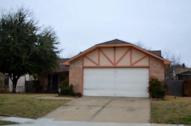 1st image of 2108 Pennington Dr
