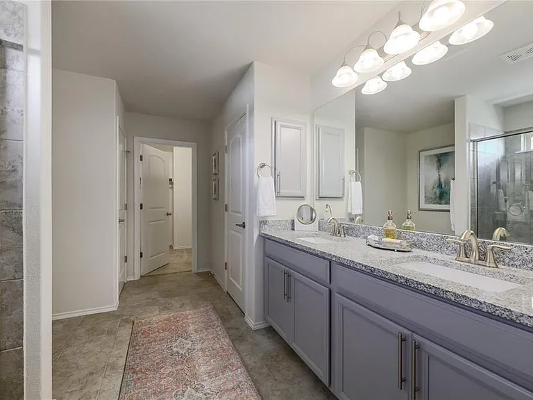 14004 Osmarea Dr — Photo 20