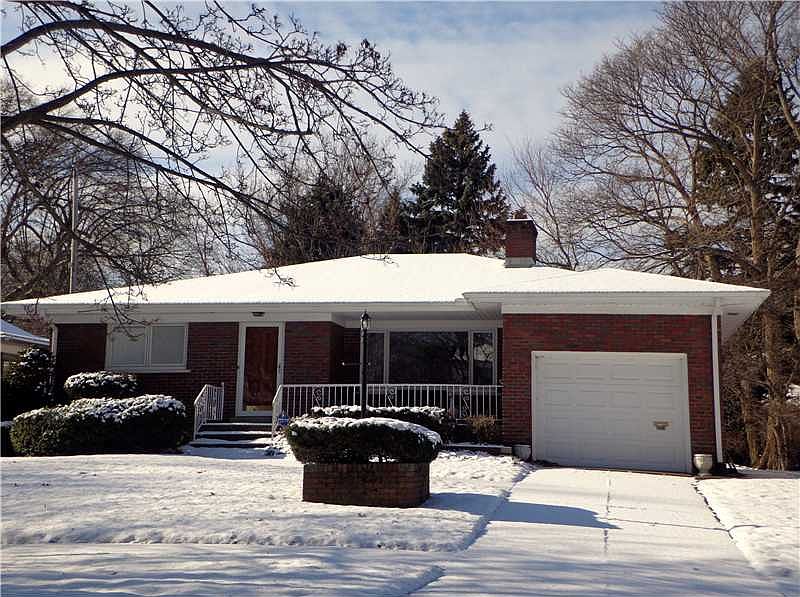 1st image of 332 Colorado Dr