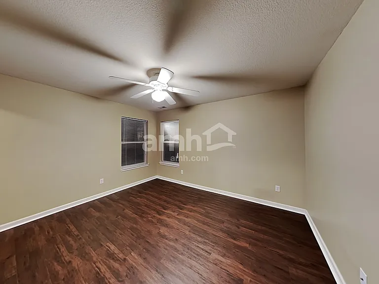 10224 Clear Sky Dr — Photo 12