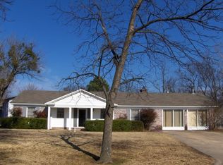 402 Woodland Hills Blvd, Roland, OK 74954