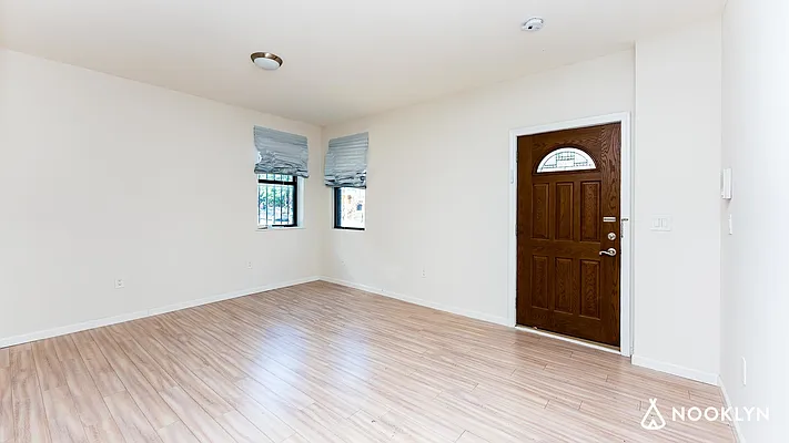 Rented by Nooklyn NYC LLC | media 24