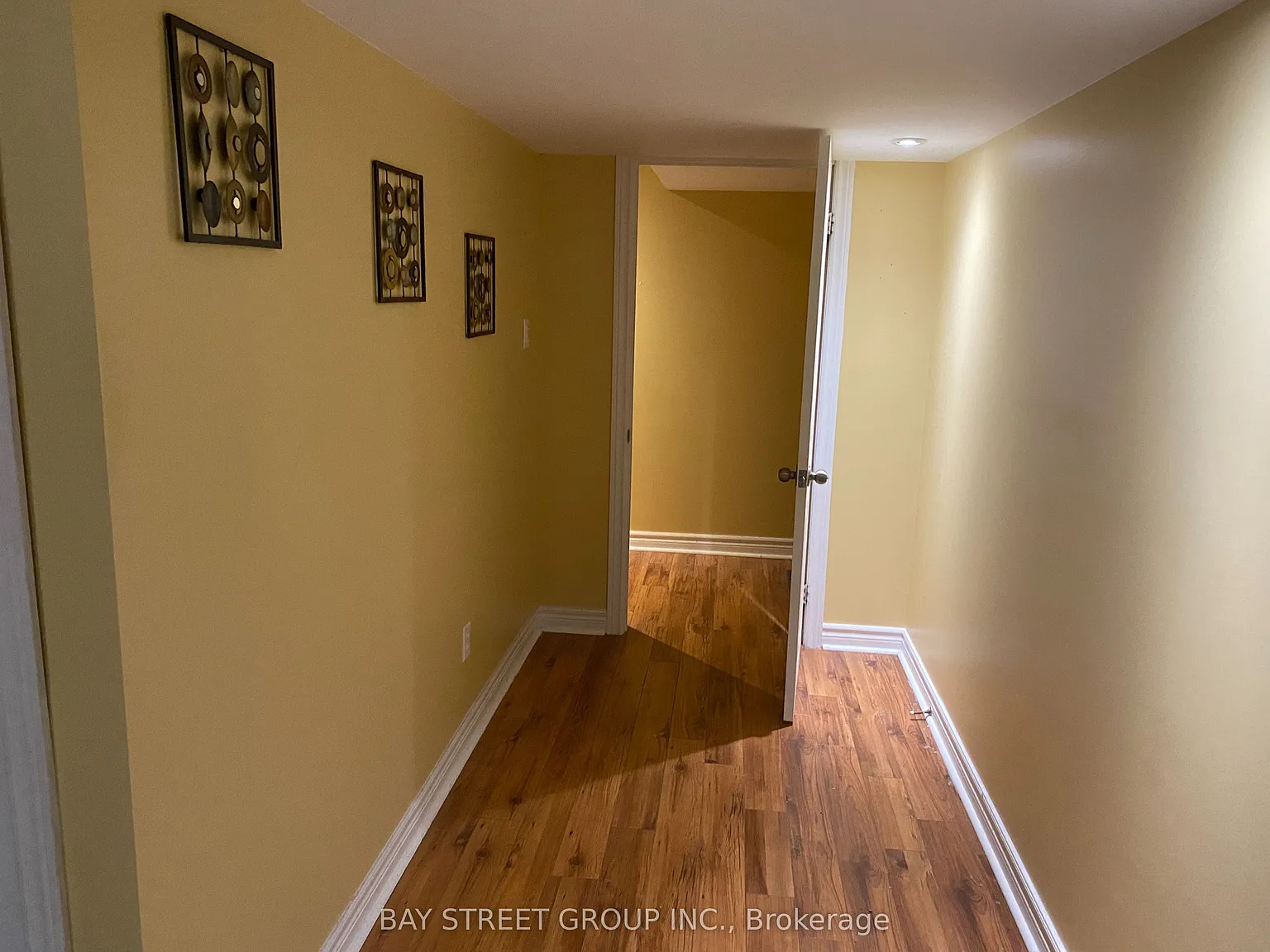 Studio, $1,200 — Photo 4