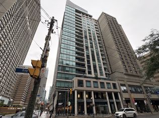 1121 Bay St #703, Toronto, ON M5S3L9