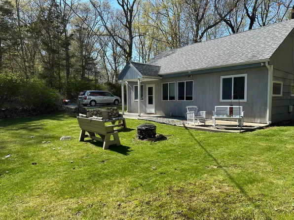 1857 Division Rd, East Greenwich, RI 02818
