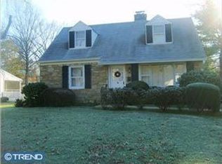 504 Burton Rd, Oreland, PA 19075