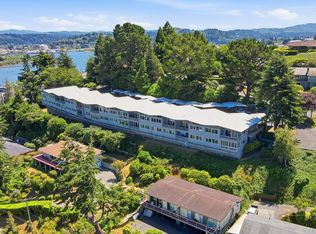 290 N 3rd Ct APT 15, Coos Bay, OR 97420