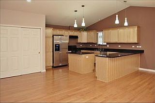 4th image of 3008 W Sherman Ave