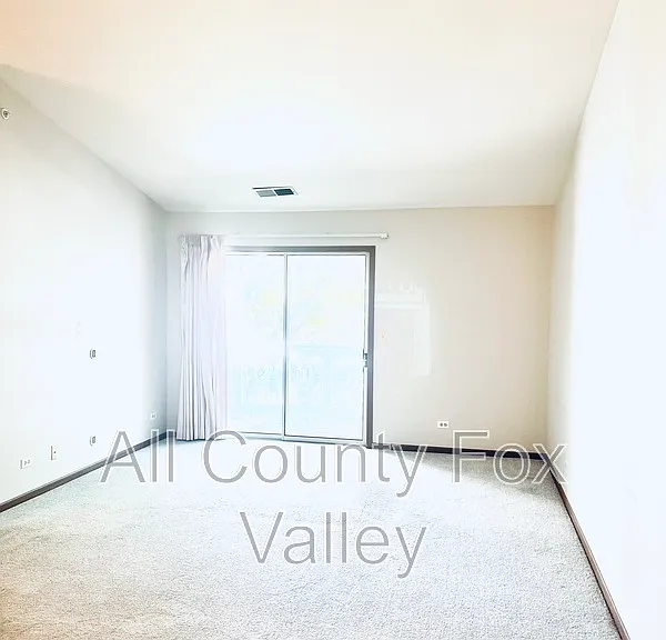 1408 W Crane St #6 — Photo 6