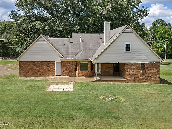 3rd image of 2850 Jaybird Rd