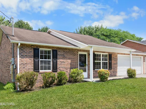 1813 Tillery Square Ln, Knoxville, TN 37912