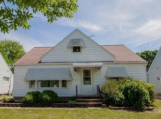 721 Pendley Rd, Willowick, OH 44095