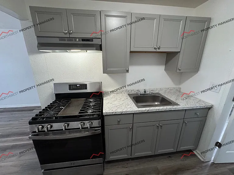 8814 Wadsworth St SW — Photo 18