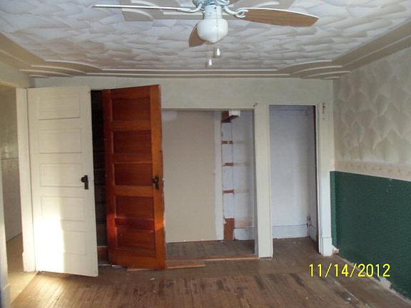 3rd image of 910 San Juan Ave