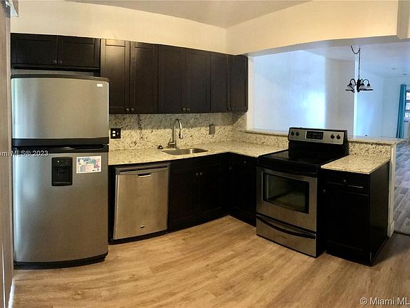 5th image of 2442 SW 58th Mnr