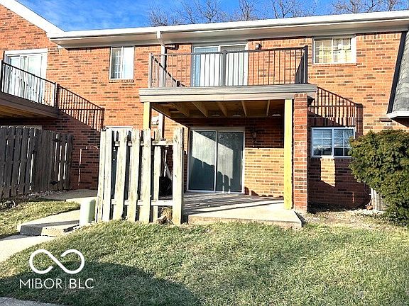 2nd image of 918 Park Central Dr S APT B