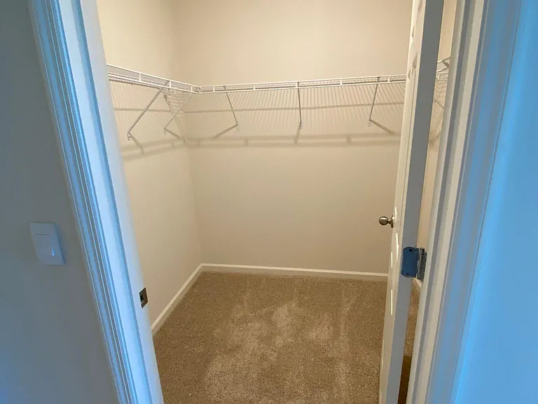 822 Remington Green Dr SE — Photo 37