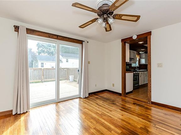 5th image of 92 Hawksley Ave