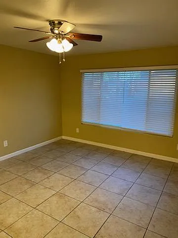 216 Linden St — Photo 11