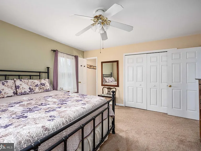 1705 Sherwood Dr — Photo 15